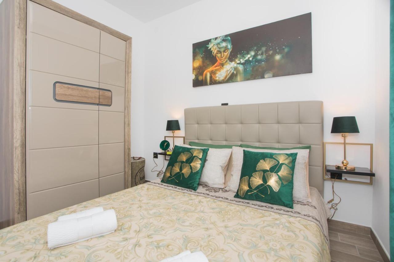 Apartmani Rispet Šibenik Eksteriør billede
